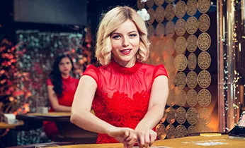 Màn hình điện thoại hiển thị biểu tượng bảo mật và giao dịch an toàn trên ứng dụng FB88.